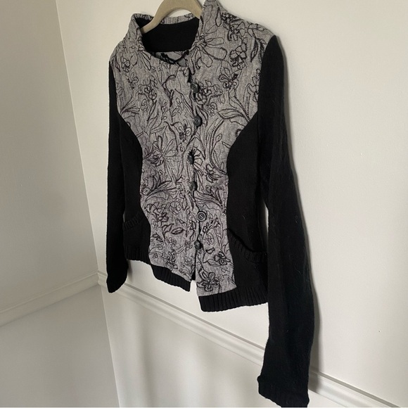 ANTHROPOLOGIE Knitted + Knotted Embroidered Sweater Bomber Jacket Sz XS - Picture 4 of 8